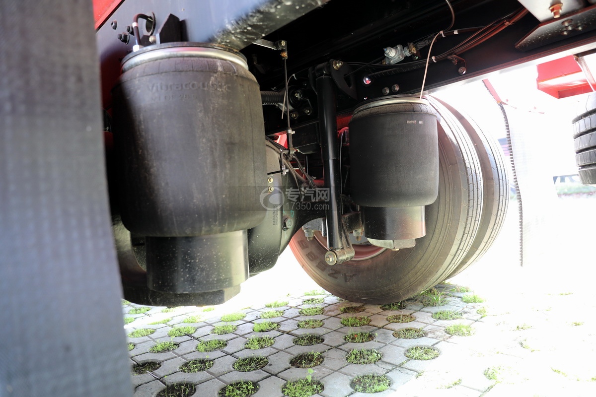 如何合理给液压减震加油(图1)